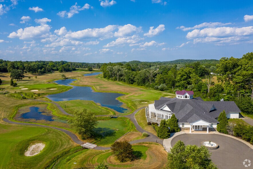 1754 Old Kings Hwy, Saugerties, NY for sale - Aerial - Image 1 of 1