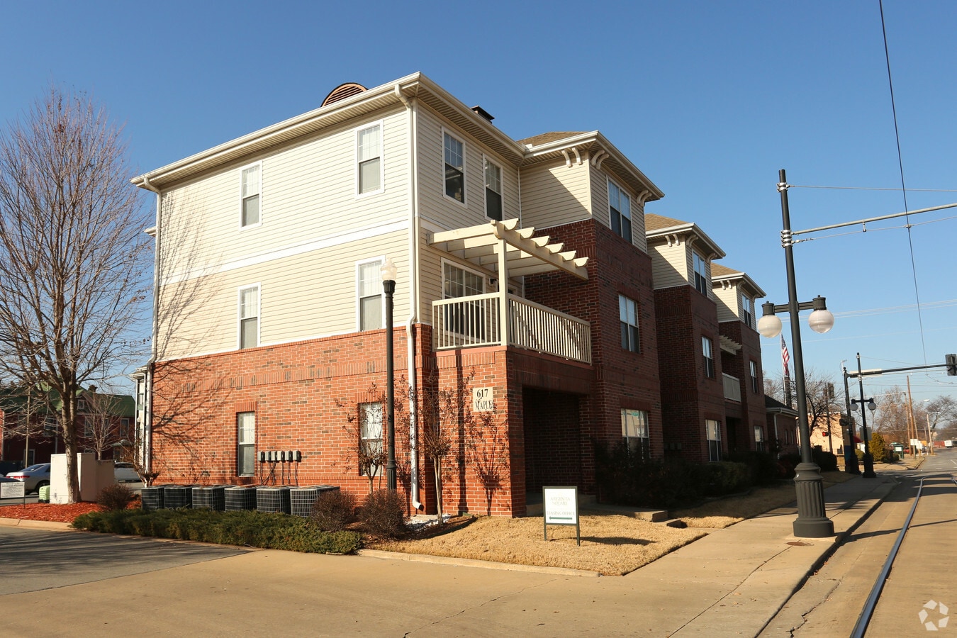 615 N Maple St, North Little Rock, AR 72114 Argenta Square Apartments