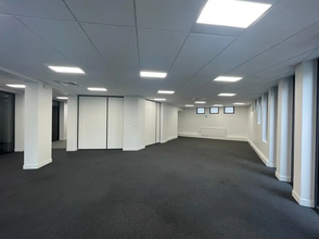 Office in Clichy for lease Interior Photo- Image 2 of 8