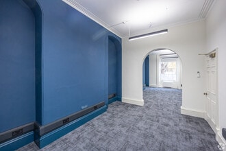 50 Queen Sq, Bristol for lease Interior Photo- Image 1 of 11