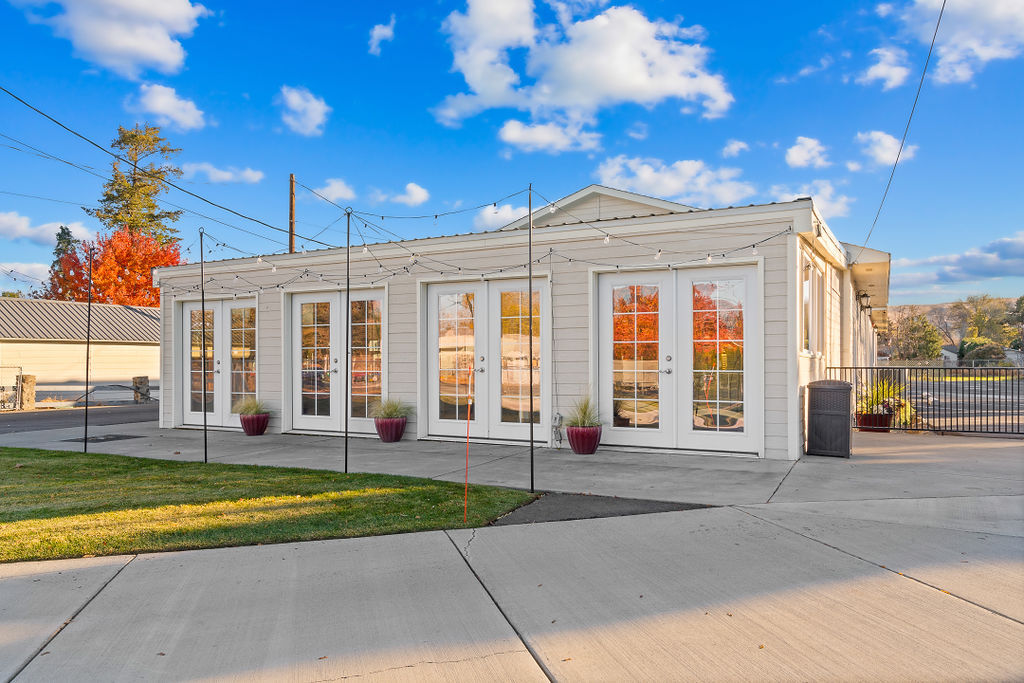 8308 Ahtanum Rd, Yakima, WA for sale Building Photo- Image 1 of 45