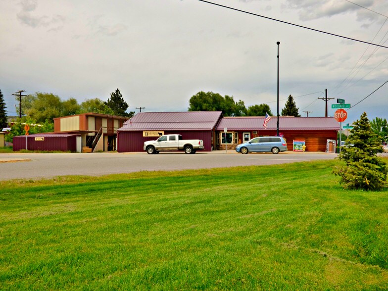 66 N Woodard Ave, Absarokee, MT for sale - Building Photo - Image 1 of 1