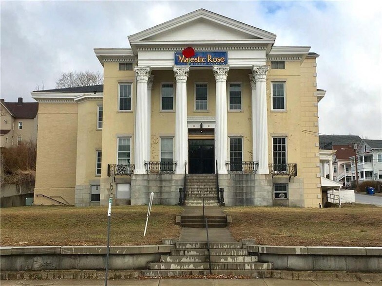 352 Main St, Norwich, CT for sale - Primary Photo - Image 1 of 1