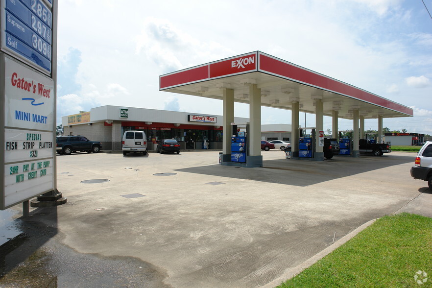 2890 N Dowlen Rd, Beaumont, TX for sale - Building Photo - Image 2 of 5