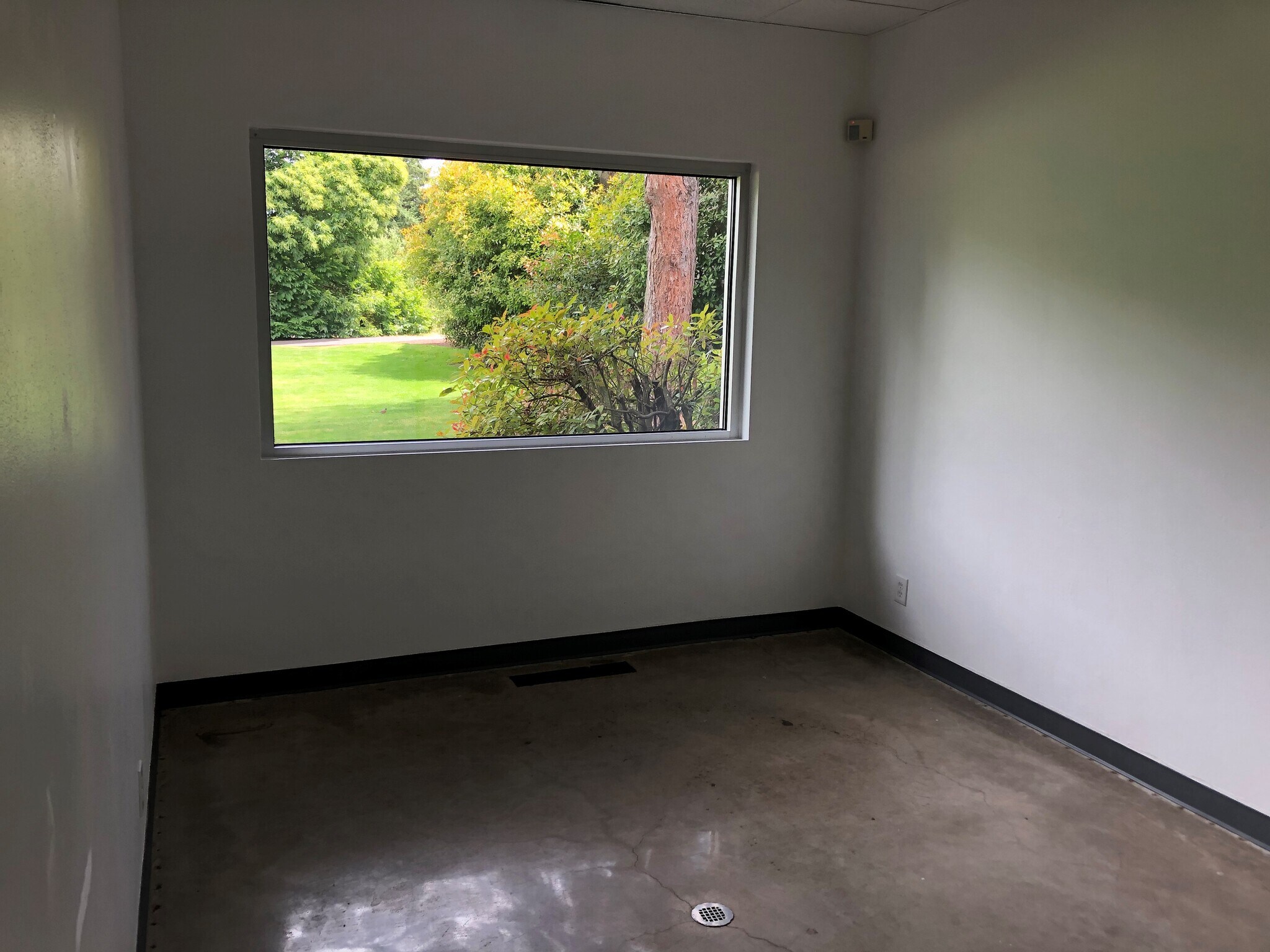 6700-6800 NE 59th Pl, Portland, OR for lease Interior Photo- Image 1 of 13