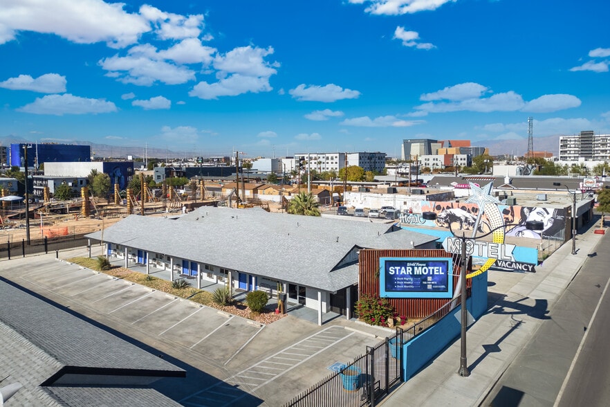 1414-1418 S 3rd St, Las Vegas, NV for lease - Building Photo - Image 3 of 7