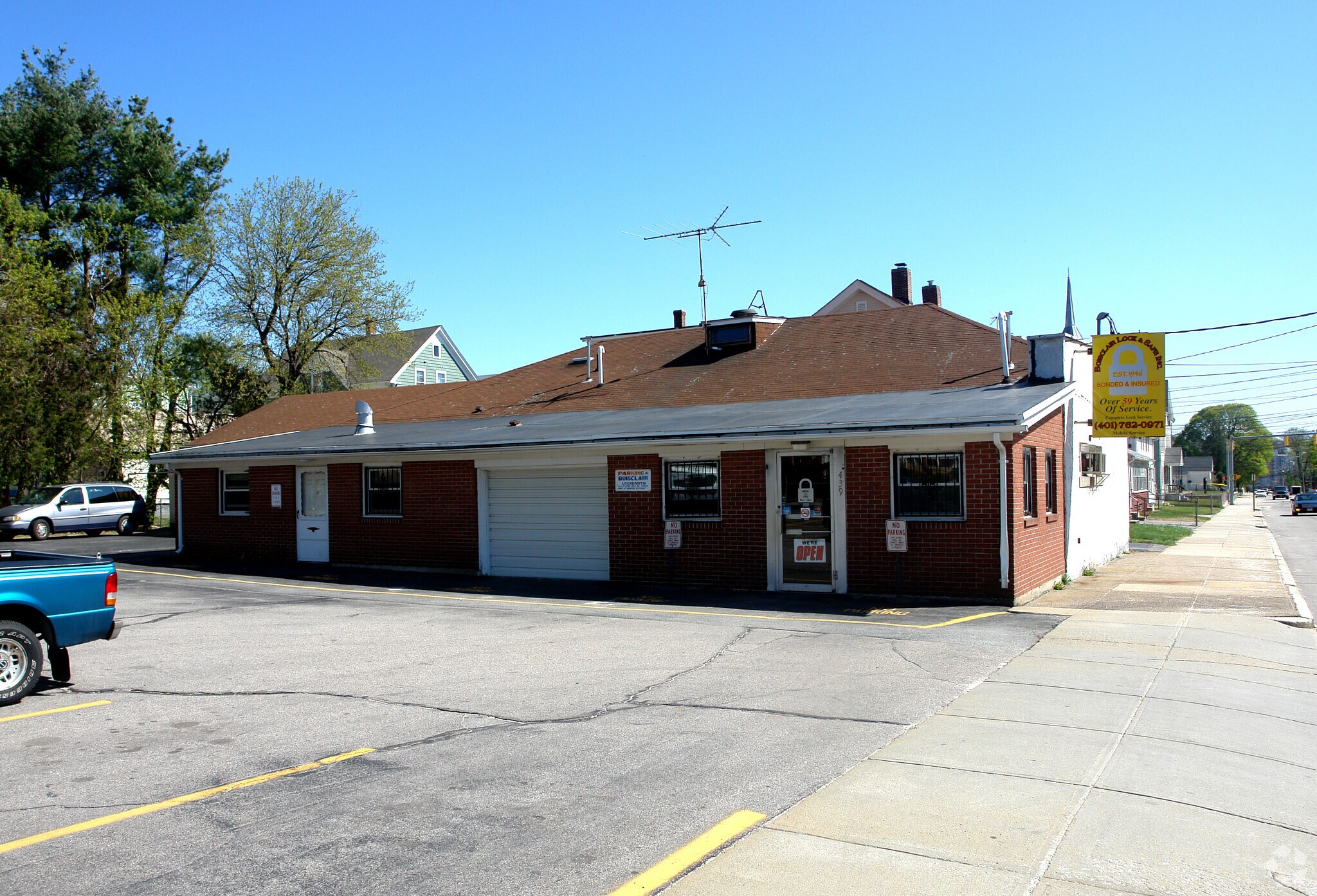 439 Rathbun St, Woonsocket, RI for sale Primary Photo- Image 1 of 1