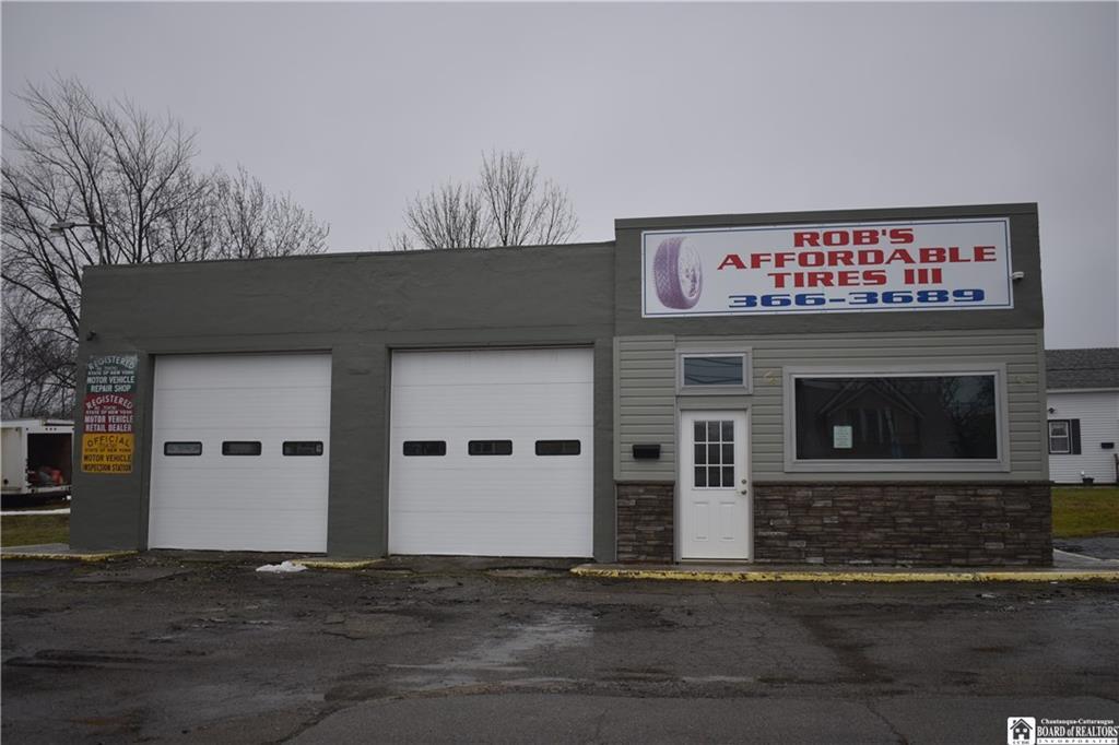 165-171 Lake Shore Dr W, Dunkirk, NY for sale Building Photo- Image 1 of 1