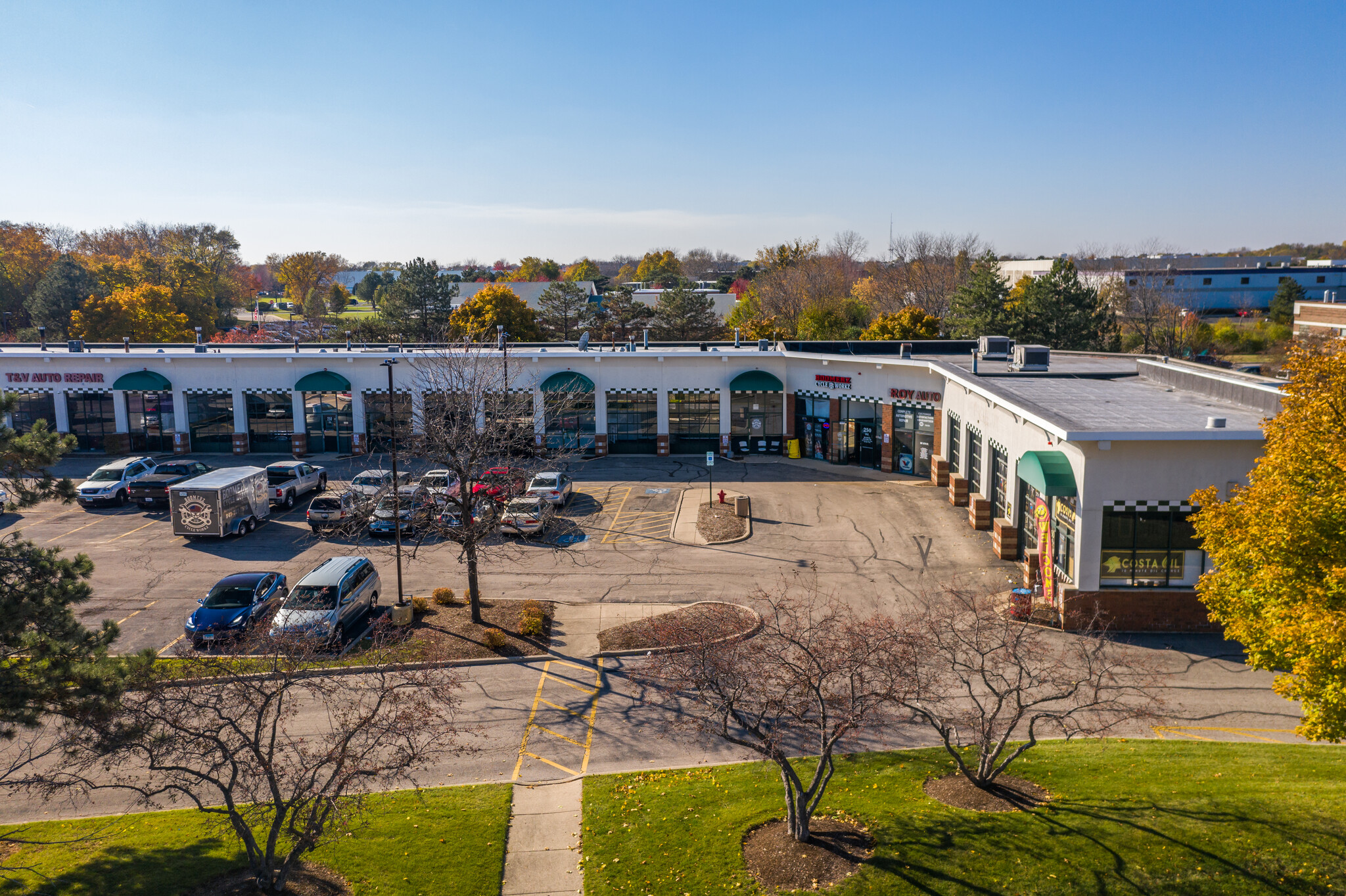 250 S Gary Ave, Bloomingdale, IL for lease Building Photo- Image 1 of 3