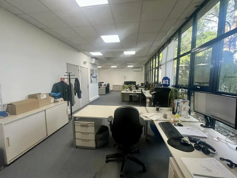 Office in Avignon for lease Building Photo- Image 1 of 13