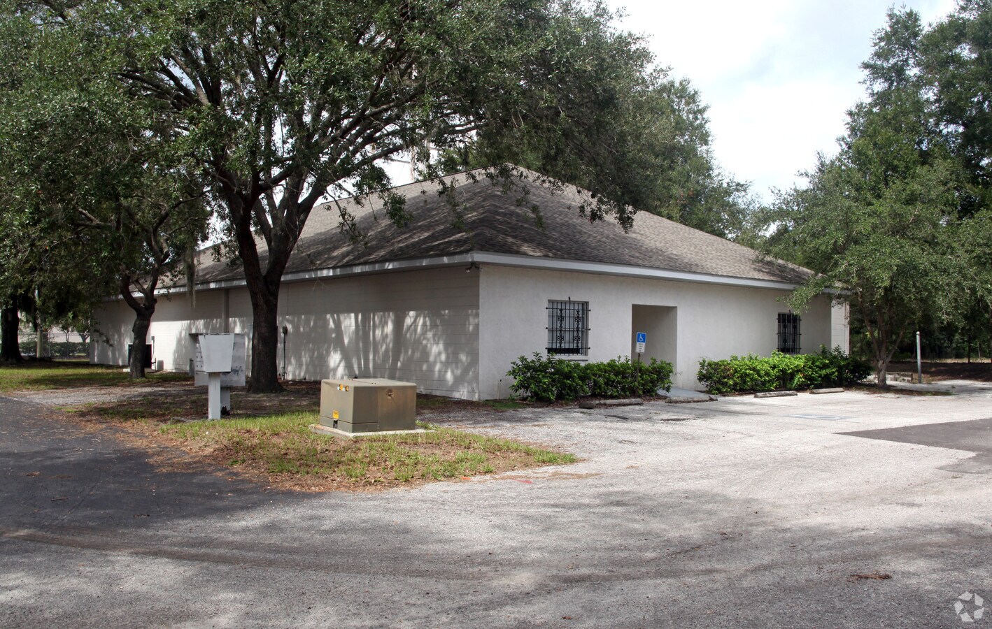 203 Flagship Dr, Lutz, FL 33549