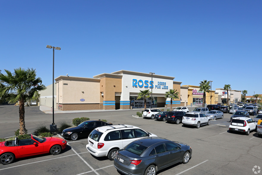 2140-2184 N Imperial Ave, El Centro, CA for lease - Building Photo - Image 1 of 22