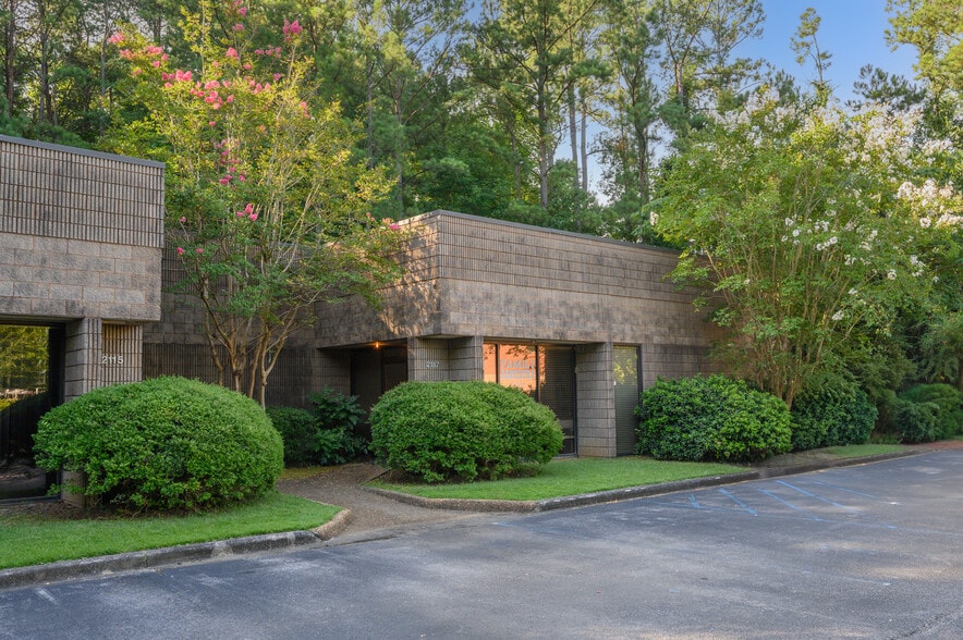 2113-2117 Data Park Dr, Hoover, AL for sale - Building Photo - Image 3 of 9