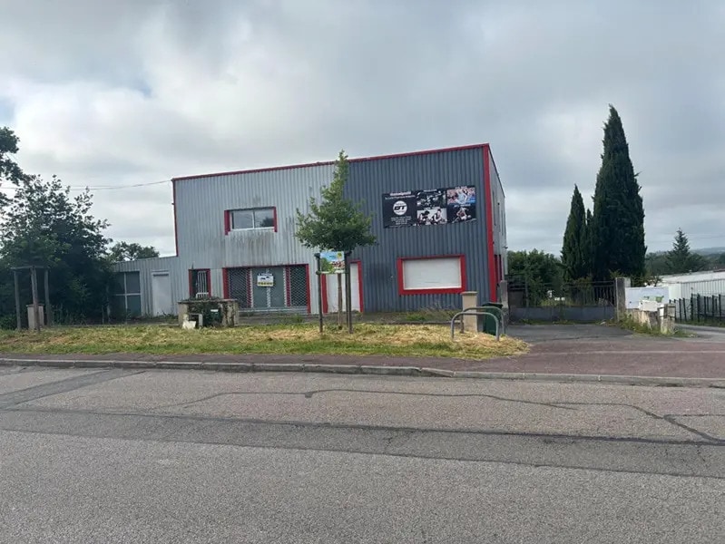 Flex in Limoges for sale Building Photo- Image 1 of 10