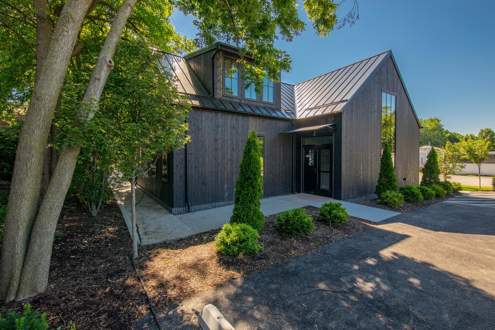 115 S High St, Dublin, OH for lease Building Photo- Image 1 of 13