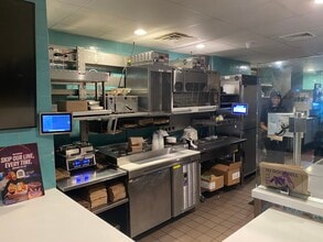 246 E 23rd St, New York, NY for lease Interior Photo- Image 2 of 4