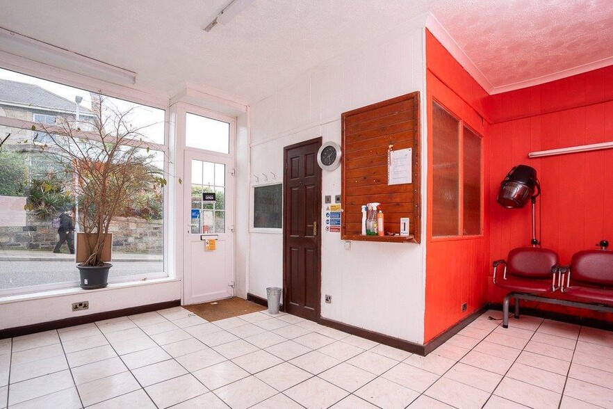 6 Albert Buildings, Penzance for sale - Building Photo - Image 3 of 7