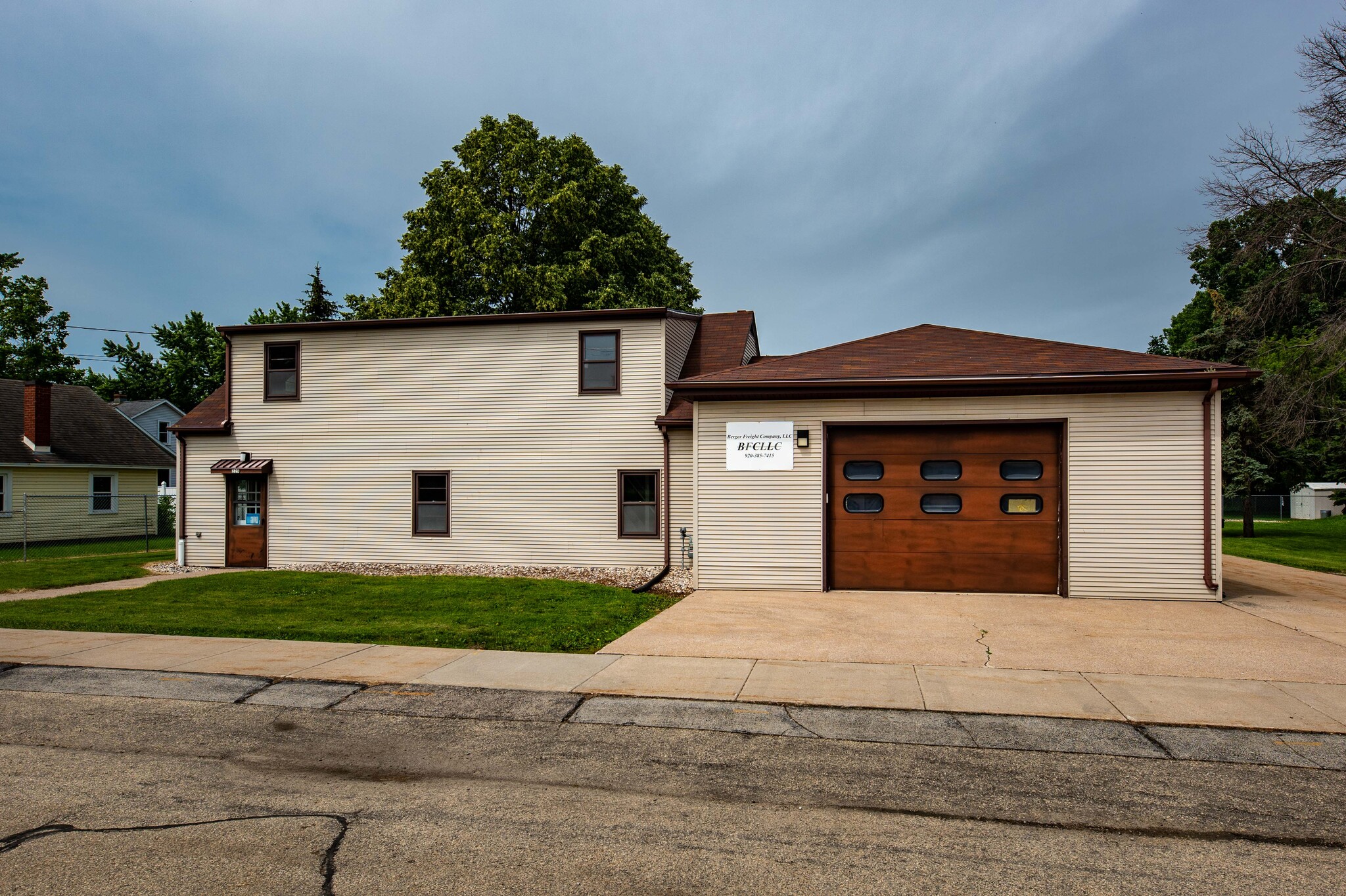 229 Idaho St, Oshkosh, WI for sale Building Photo- Image 1 of 34