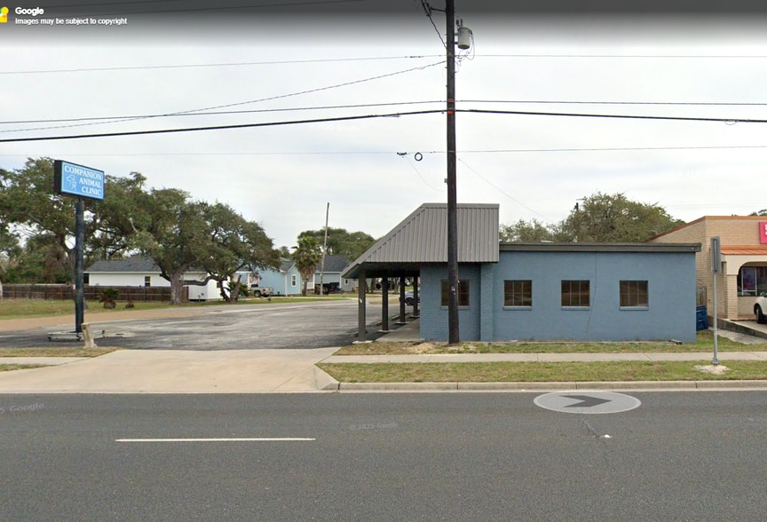 2310 Highway 35 N, Rockport, TX for sale - Building Photo - Image 2 of 4