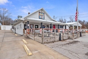 2999 S Highway 94, Defiance MO - Pub