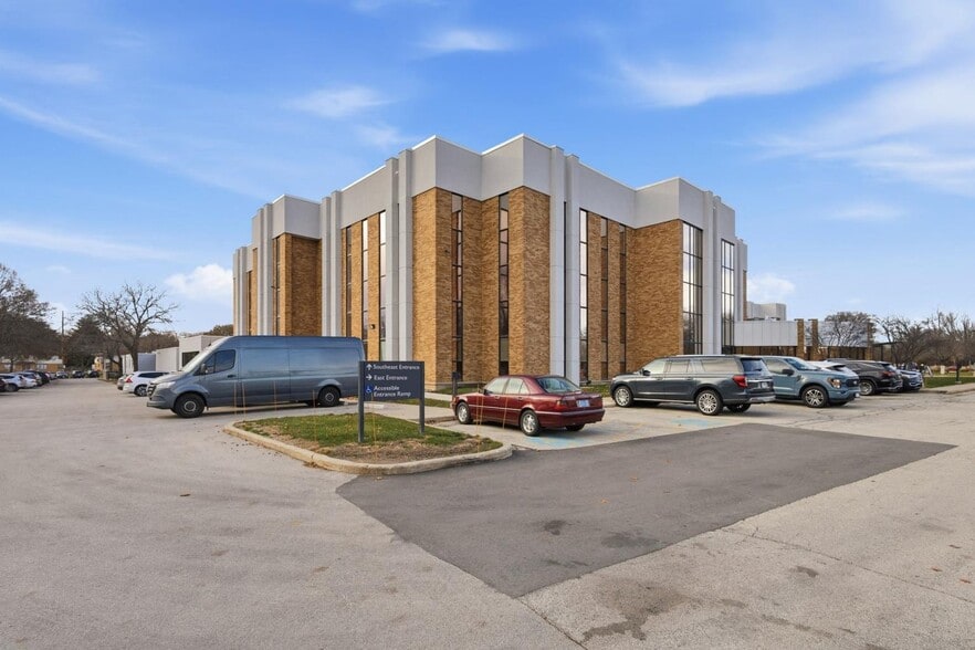 Moreland Medical Center - Commercial Real Estate