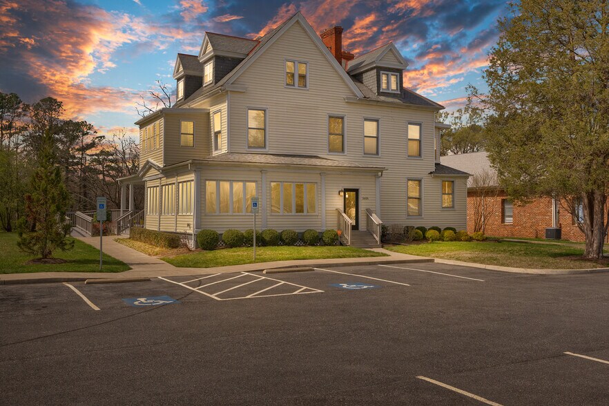 5606 Staples Mill Rd, Richmond, VA for sale - Building Photo - Image 1 of 1