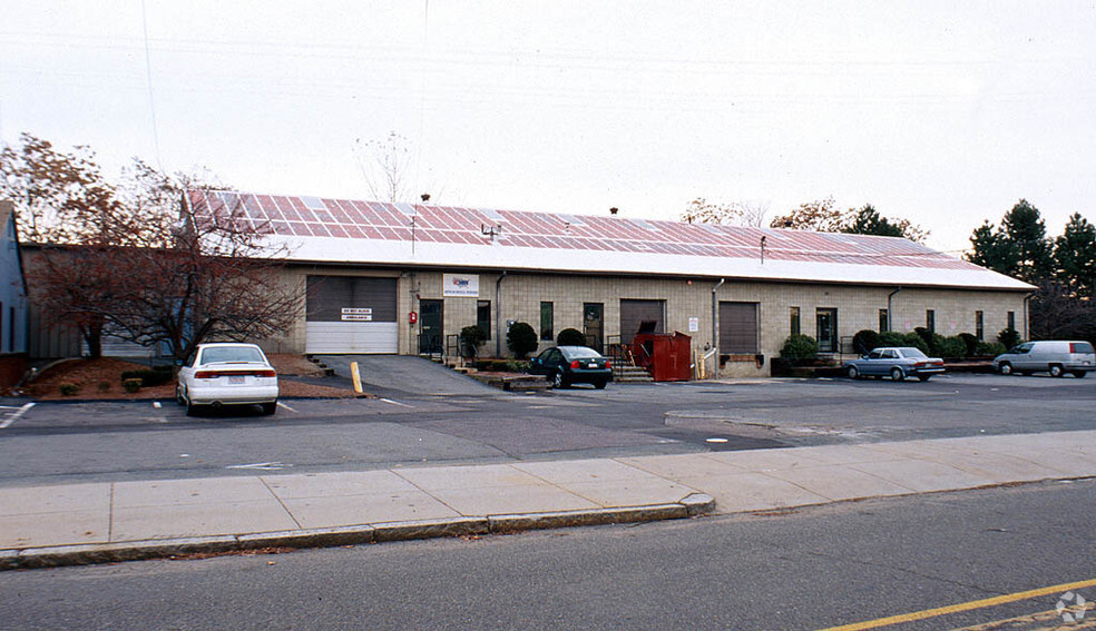 298 Medford St, Malden, MA for lease - Building Photo - Image 2 of 4