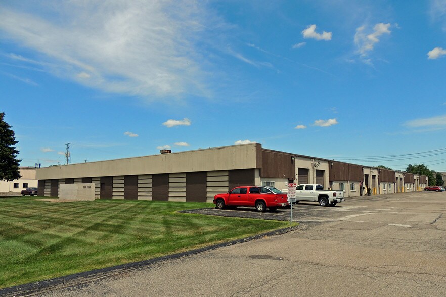 18741908 Thunderbird Dr, Troy, MI, 48084 Industrial Space For Lease