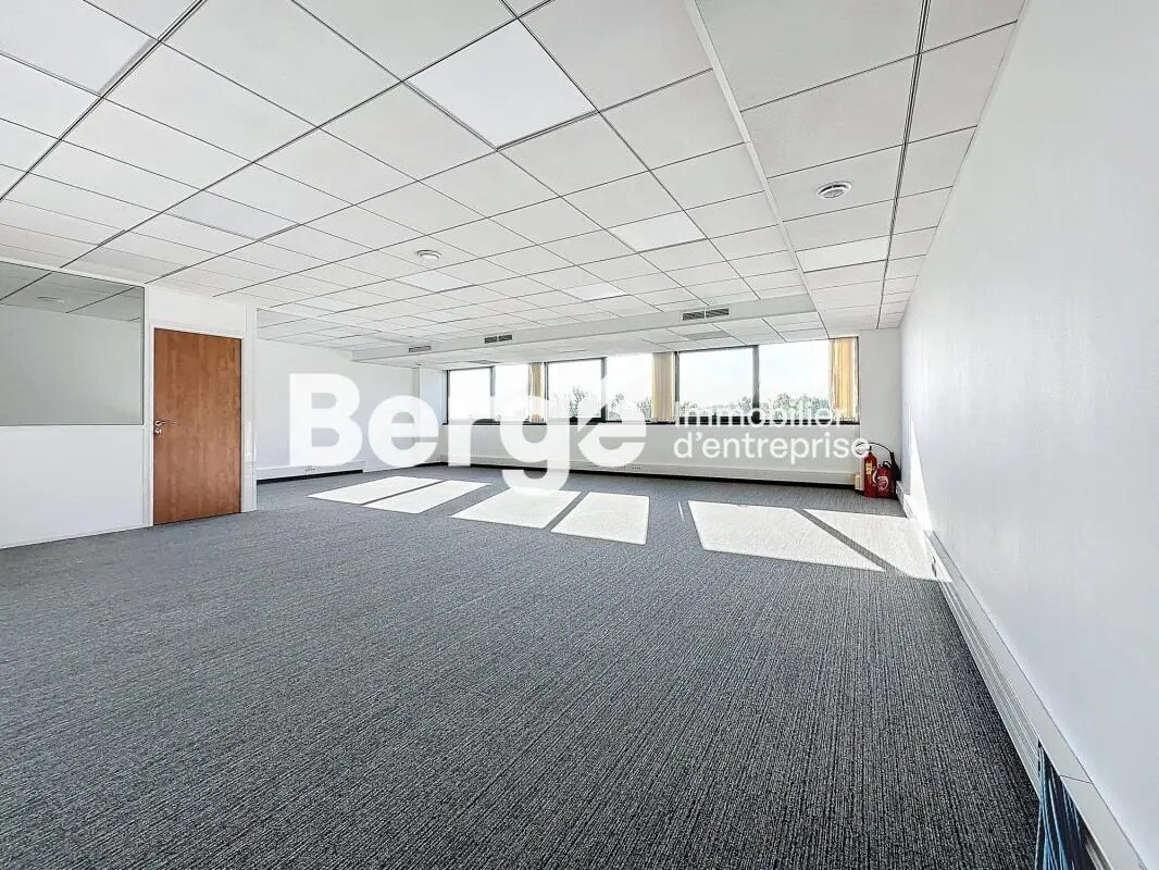 Office in SOPHIA ANTIPOLIS for lease Building Photo- Image 1 of 8