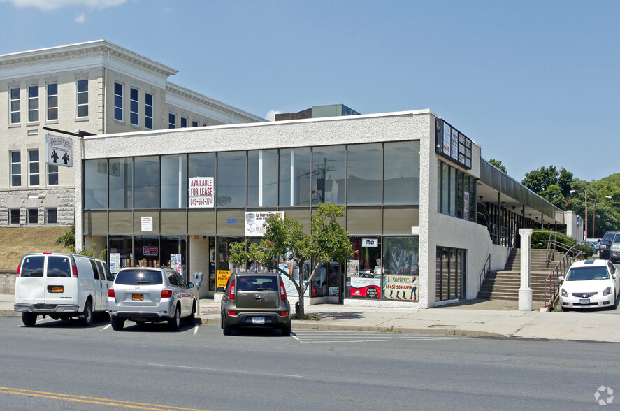 290 Broadway, Newburgh, NY for sale - Primary Photo - Image 1 of 1