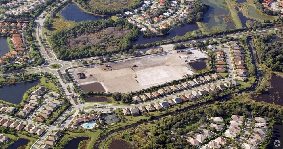 8405 Honore Ave, Sarasota, FL for sale - Primary Photo - Image 1 of 1