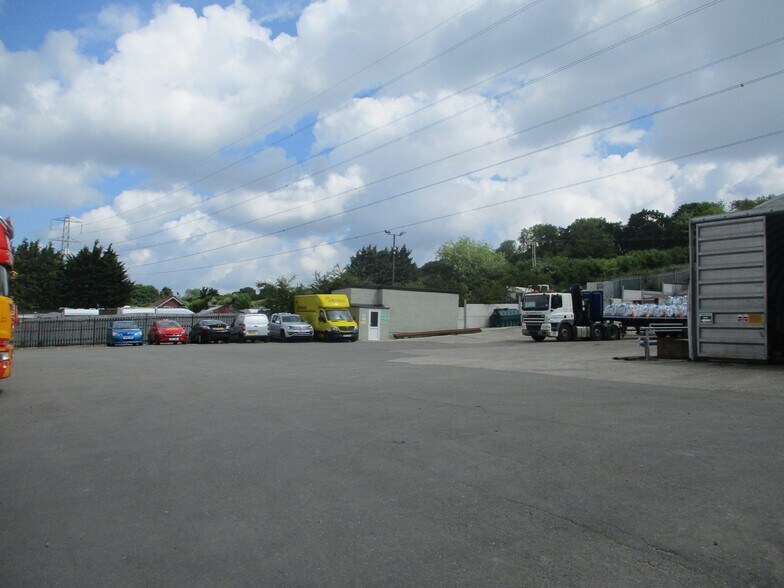 Watling St, Dunstable, LU6 1RS