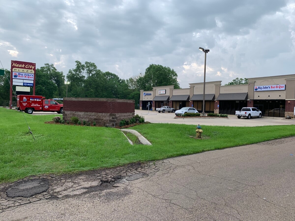 300 E New Boston Rd, Nash, TX 75569 Nash City Plaza