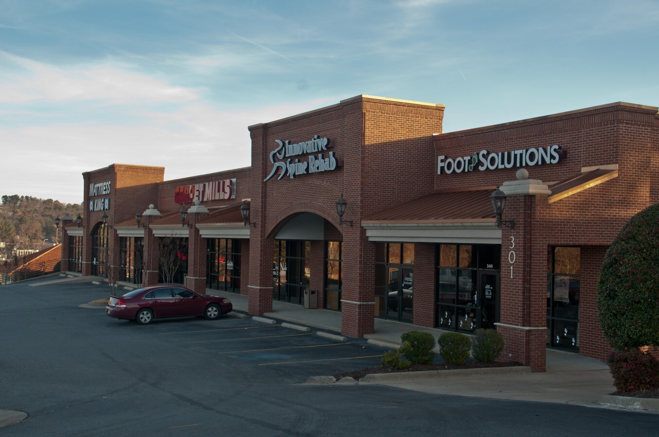 301303 S Bowman Rd, Little Rock, AR 72211 Bowman Heights Shopping