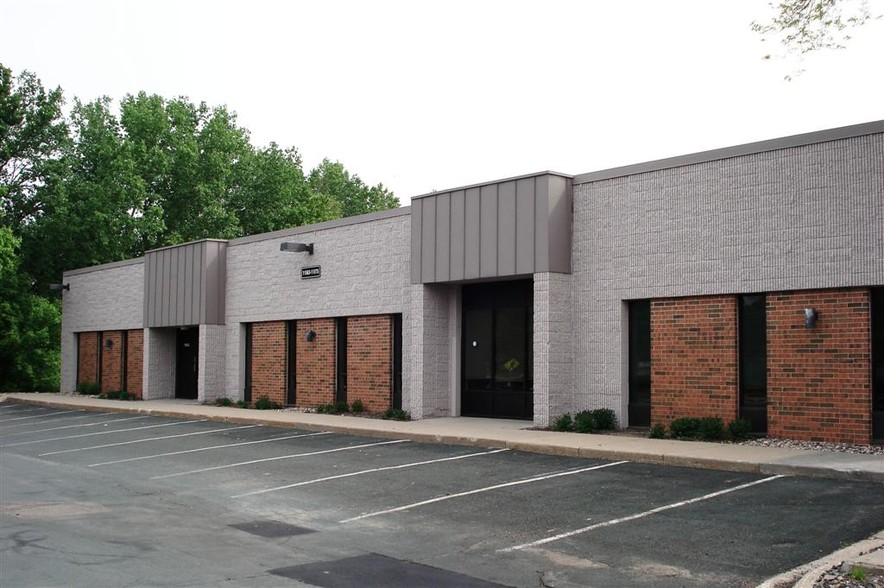 11501-11555 K Tel Dr, Minnetonka, MN for lease - Building Photo - Image 3 of 6