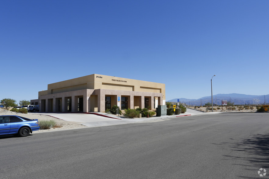 19486 Newhall St, North Palm Springs, CA for sale - Building Photo - Image 2 of 6