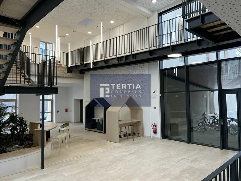 Office in Montpellier for lease - Building Photo - Image 3 of 14