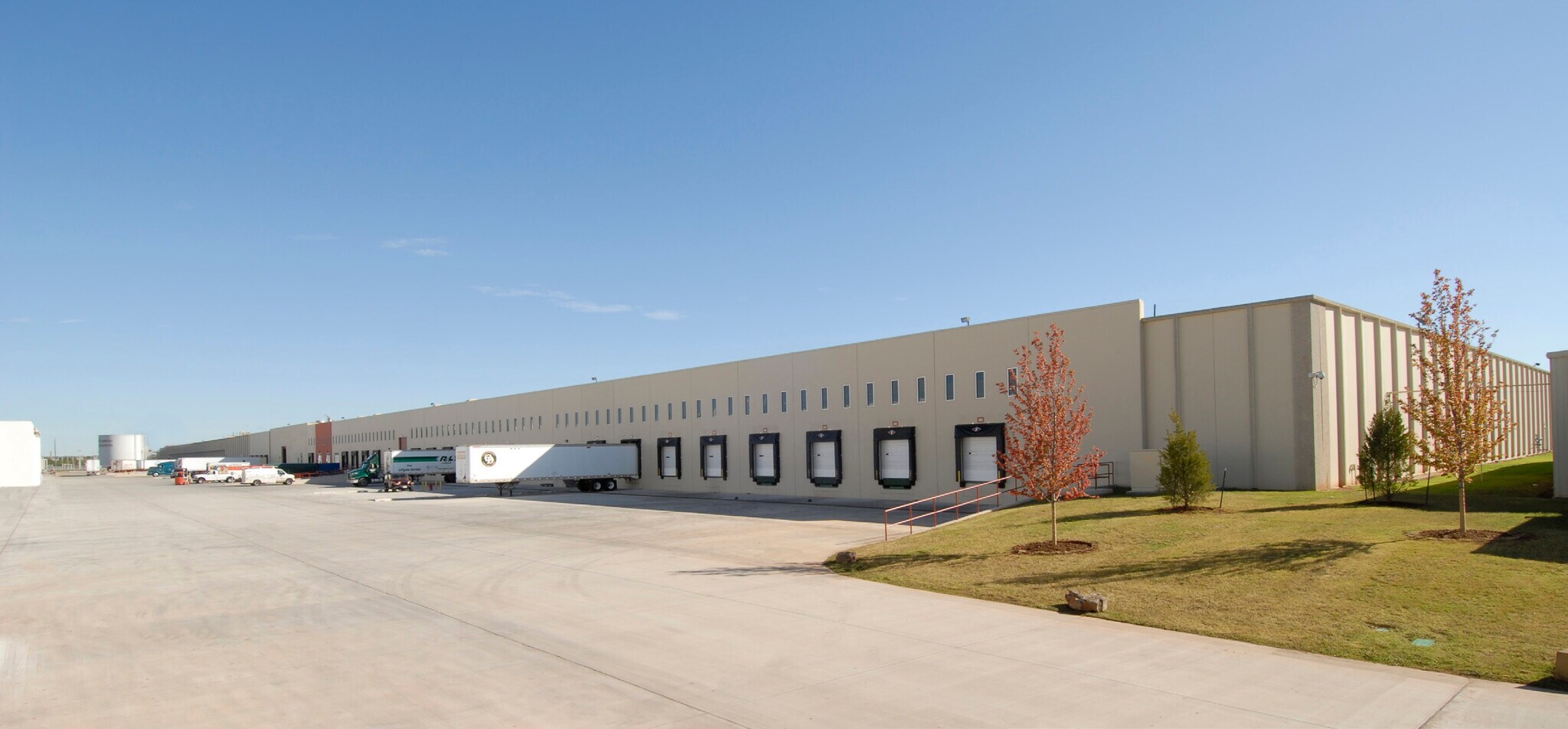 7501 SW 29th St, Oklahoma City, OK for lease Building Photo- Image 1 of 3