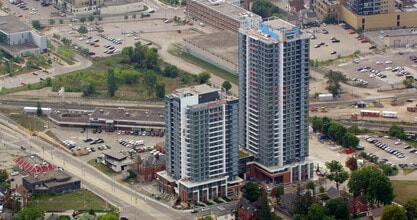 641 King St W, Kitchener, ON - AERIAL  map view - Image1
