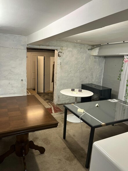 5 Market St, High Peak for sale - Building Photo - Image 3 of 10