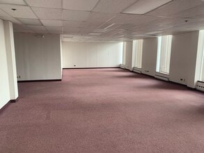 1699 Wall St, Mount Prospect, IL for lease Interior Photo- Image 2 of 4