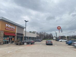 3833 S Main St, Stafford, TX for lease Building Photo- Image 2 of 3