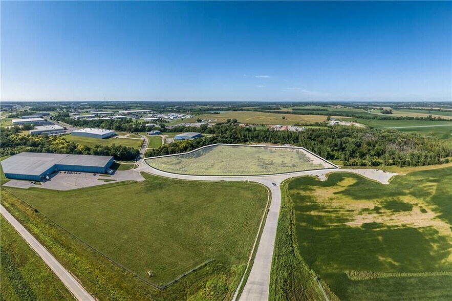 5917 Corporate Dr, Saint Joseph, MO for sale - Aerial - Image 2 of 29