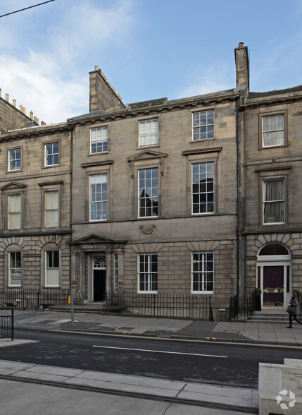 32 York Pl, Edinburgh for lease - Primary Photo - Image 1 of 9