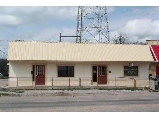 101 E Wallace St, San Saba, TX for sale - Primary Photo - Image 1 of 1