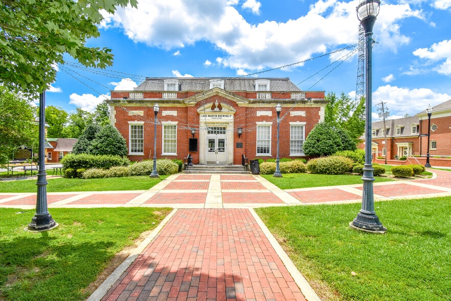 82 Court Sq, Alexander City, AL for sale - Building Photo - Image 3 of 51