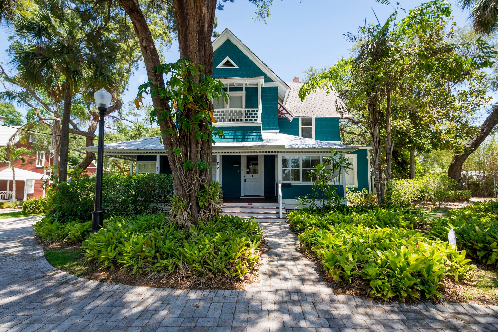 26 A W Orange St, Tarpon Springs, FL 34689
