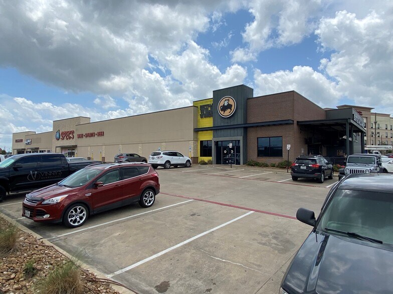 207 Interstate 45 S, Huntsville, TX for sale - Building Photo - Image 1 of 1
