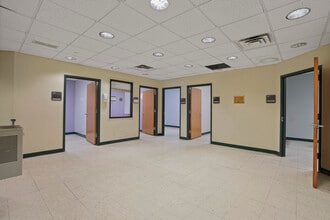 8710 5th Ave, Brooklyn, NY for sale Interior Photo- Image 2 of 11