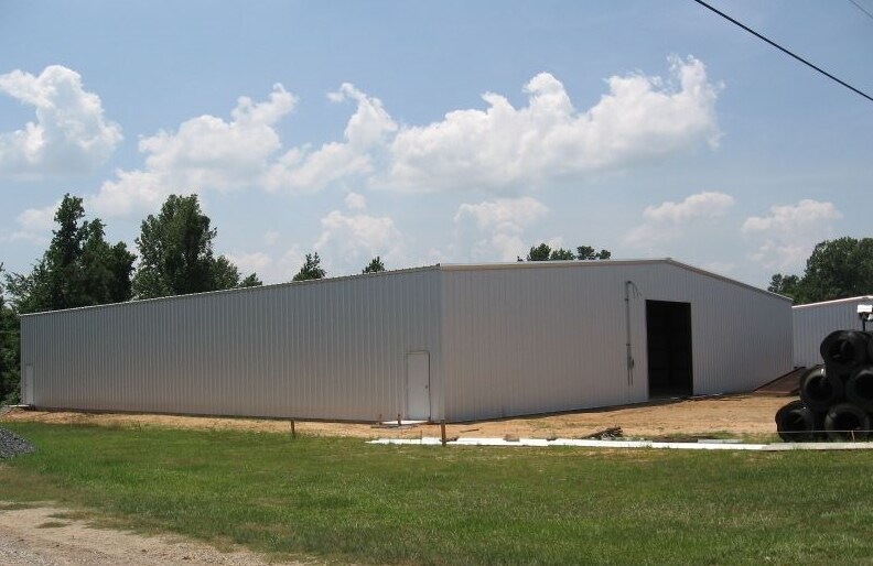 Industrial in Benton, LA for sale - Primary Photo - Image 1 of 1